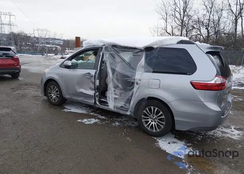 2018 Toyota Sienna Xle 8 Passenger z USA, uszkodzony, nr VIN 5TDYZ3DC4JS940590